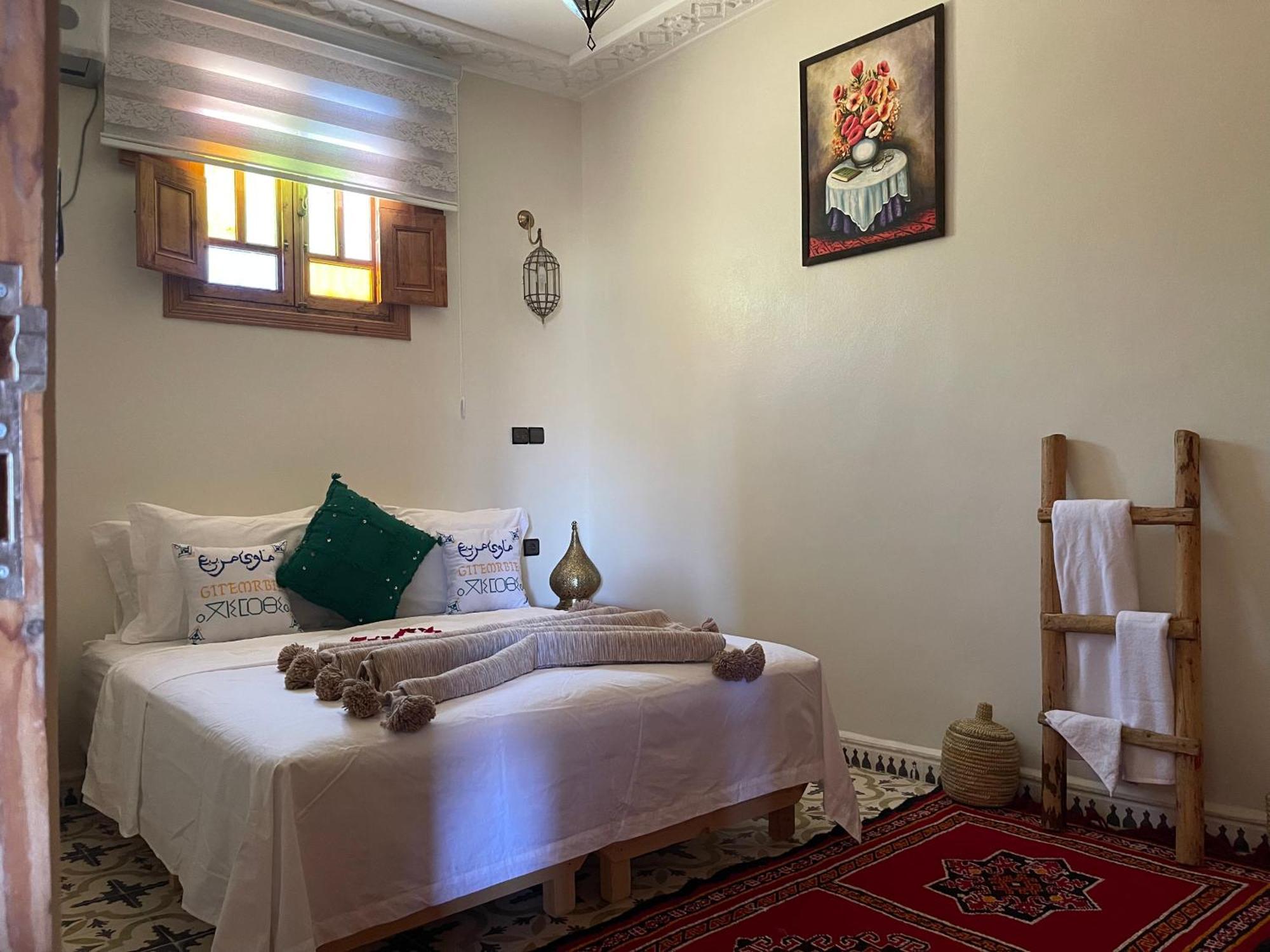 Gite Marbie Maison Rurale, Une Experience Naturelle Unique, Au Coeur Du Moyen Atlas, Maroc Kasba Tibouda Exterior photo