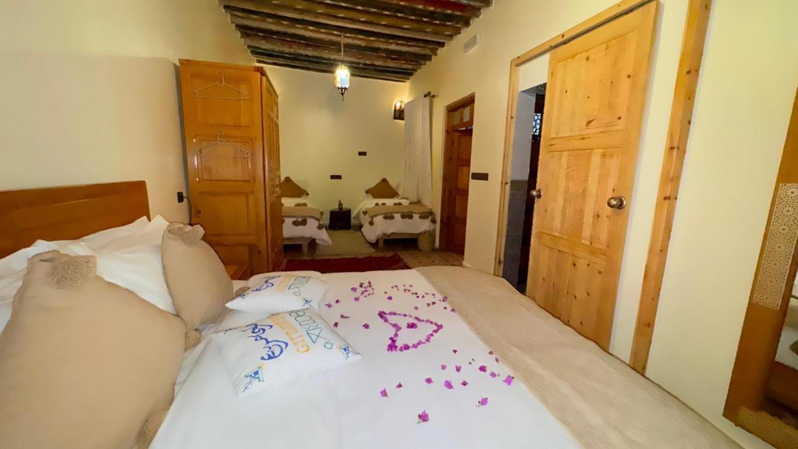 Gite Marbie Maison Rurale, Une Experience Naturelle Unique, Au Coeur Du Moyen Atlas, Maroc Kasba Tibouda Exterior photo